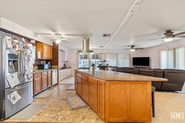 4213 Prince Street, Bakersfield, CA 93301