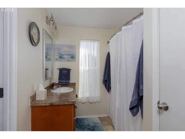 252 BLACKLEDGE Rd, Carson, WA 98610