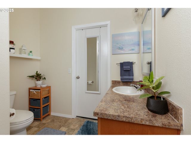 252 BLACKLEDGE Rd, Carson, WA 98610