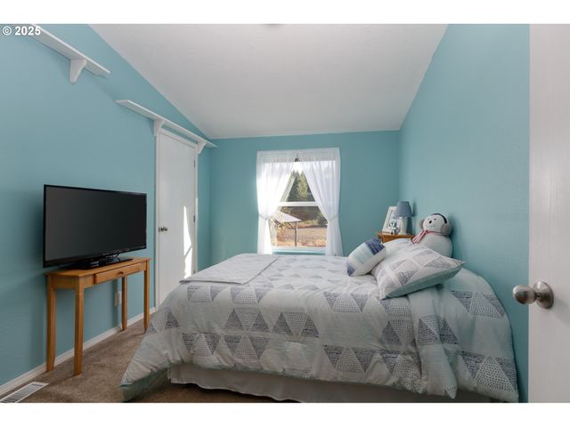 252 BLACKLEDGE Rd, Carson, WA 98610