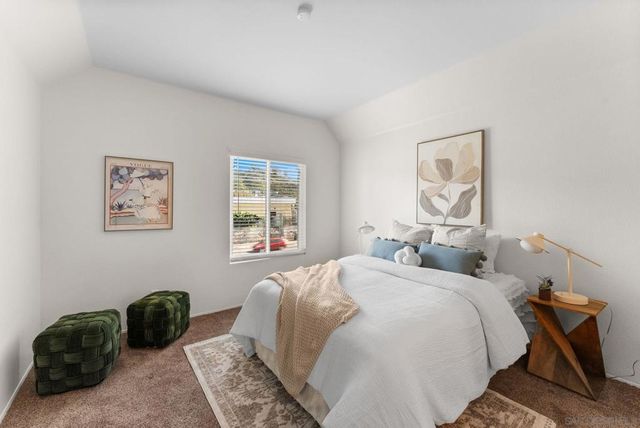 2250 Camino de la Reina 202, San Diego, CA 92108