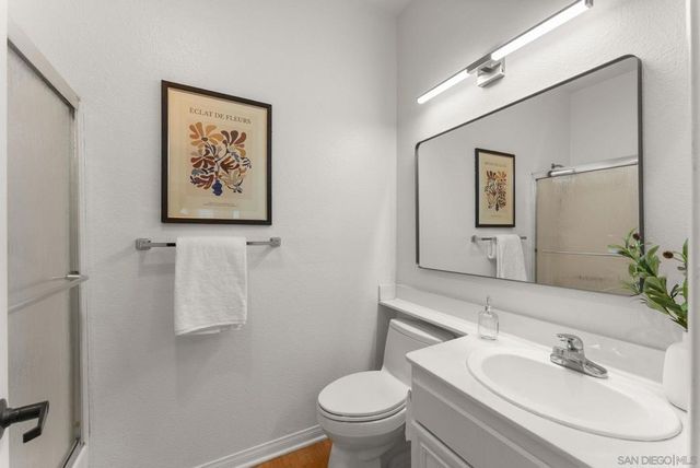 2250 Camino de la Reina 202, San Diego, CA 92108