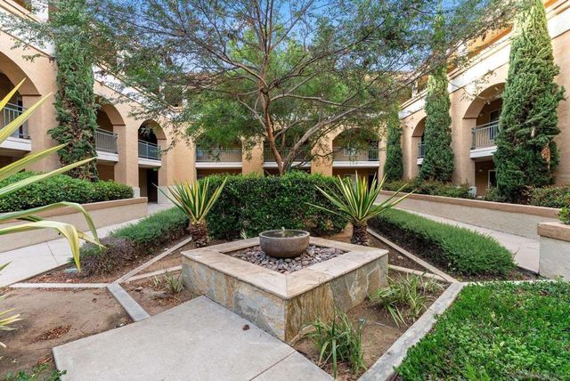 2250 Camino de la Reina 202, San Diego, CA 92108