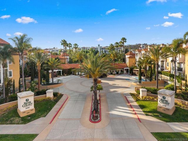 2250 Camino de la Reina 202, San Diego, CA 92108