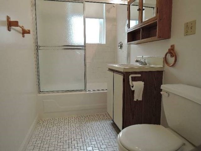 1427 Commonwealth 204, Boston, MA 02135