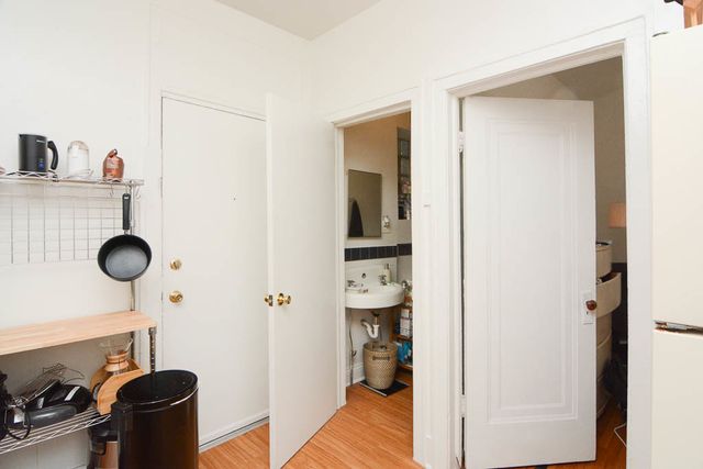 1933 W Crystal Street 2A, Chicago, IL 60622