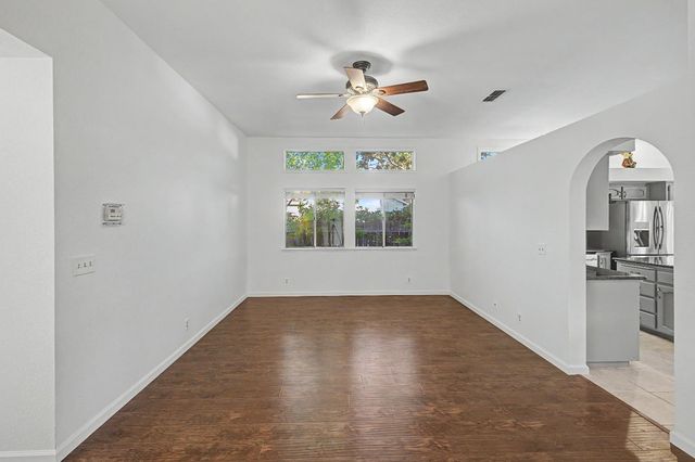 201 Bowden Ct, Roseville, CA 95747