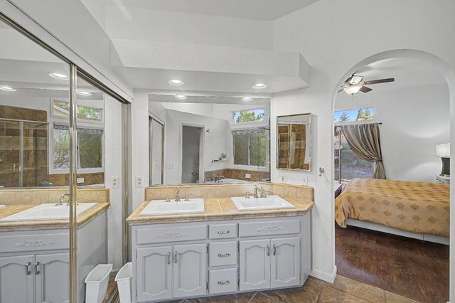 201 Bowden Ct, Roseville, CA 95747