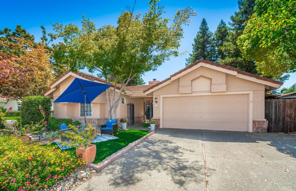 201 Bowden Ct, Roseville, CA 95747