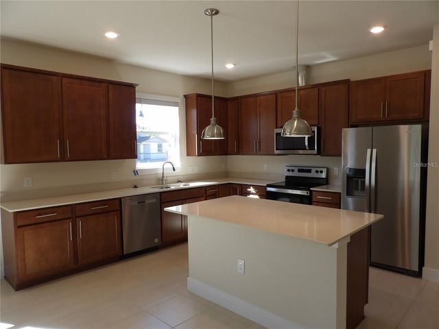 17469 BACK BAY COURT, Clermont, FL 34714