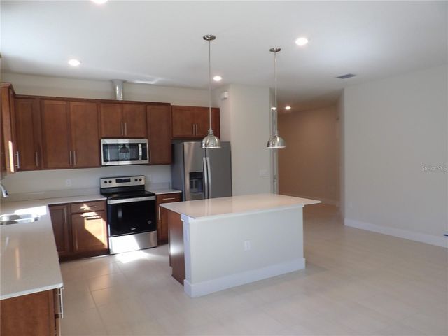 17469 BACK BAY COURT, Clermont, FL 34714