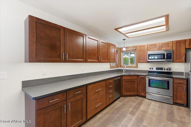 5118 N Pinegrove Drive, Coeur D'alene, ID 83815