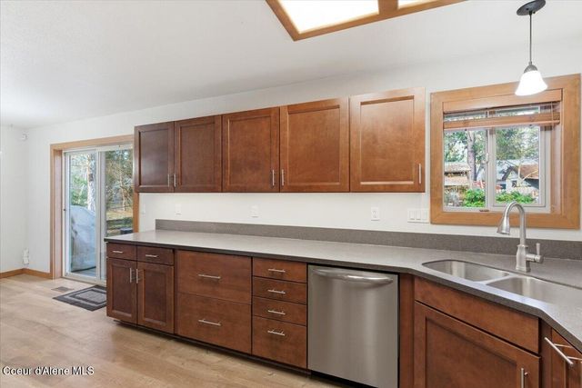 5118 N Pinegrove Drive, Coeur D'alene, ID 83815