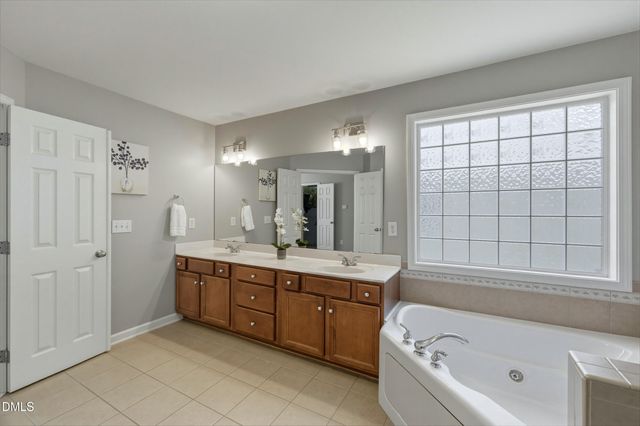 3124 Queensland Road, Raleigh, NC 27614