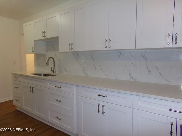 2924 SOUTHSIDE Boulevard, Jacksonville, FL 32216