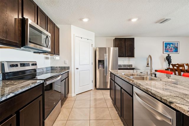 37099 GOFFAUX LOOP, Zephyrhills, FL 33541