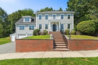27 Murdoch Rd, Stoneham, MA 02180