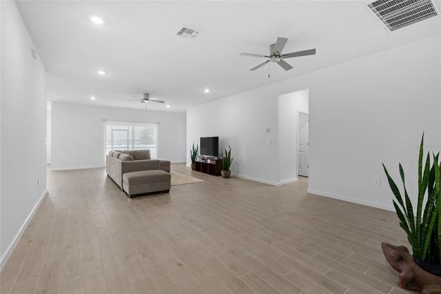 8972 SW 69TH TERRACE, Ocala, FL 34476