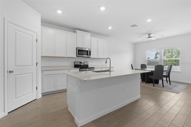 8972 SW 69TH TERRACE, Ocala, FL 34476