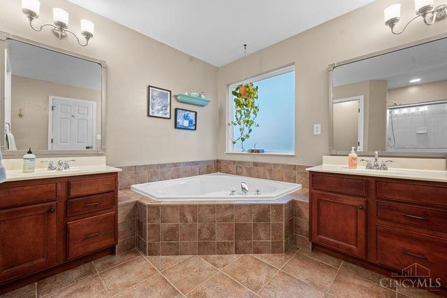7378 Airy View Drive, Liberty Twp, OH 45044