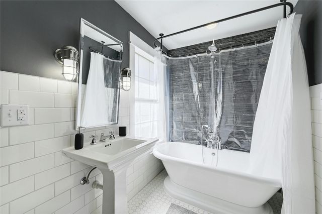 2627 Geronimo TRL, Austin, TX 78734