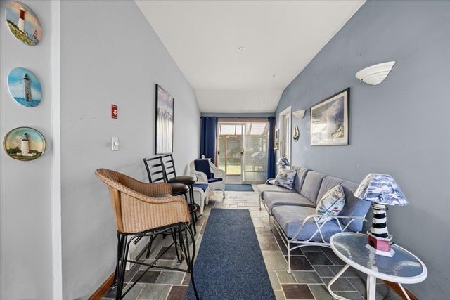55 Orchard Ave, Brockton, MA 02301