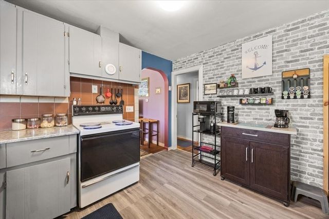 55 Orchard Ave, Brockton, MA 02301