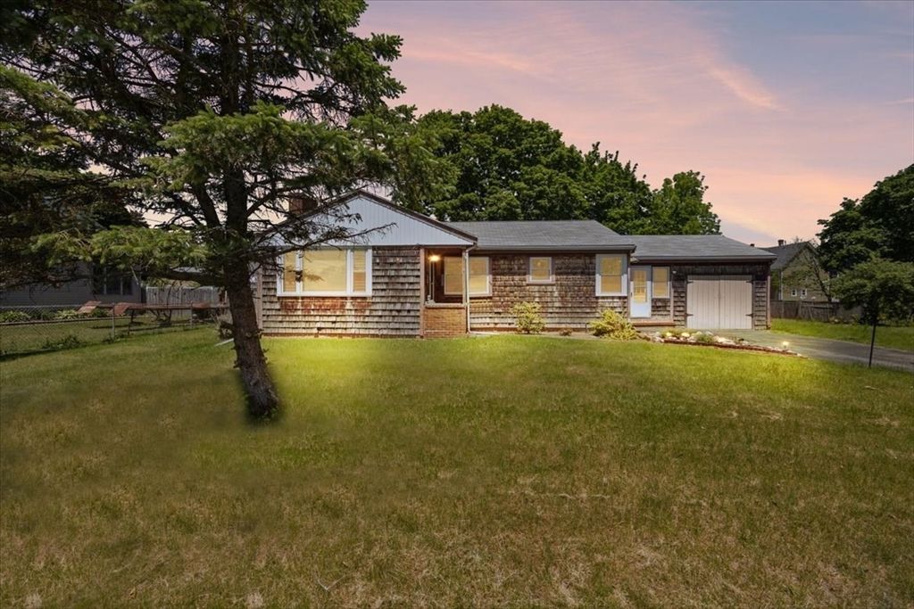 55 Orchard Ave, Brockton, MA 02301