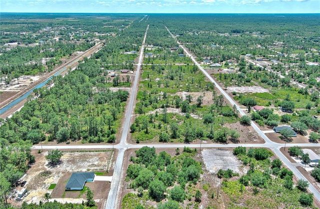 603 Fitch AVE, Lehigh Acres, FL 33972