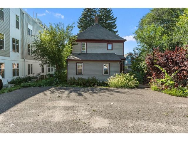 2445 Lyndale Avenue S, Minneapolis, MN 55405