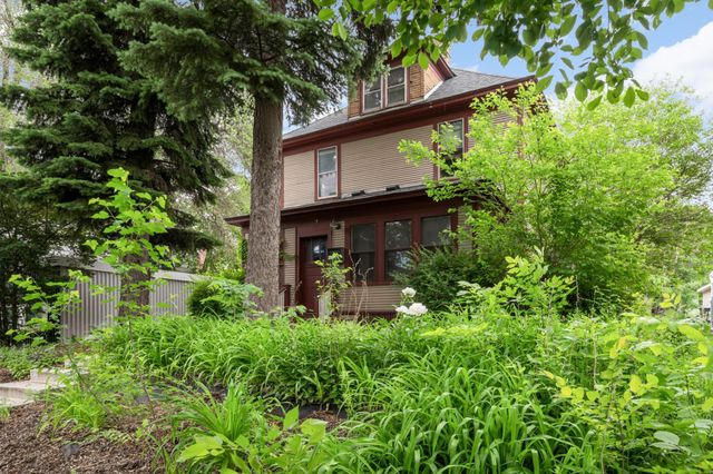 2445 Lyndale Avenue S, Minneapolis, MN 55405