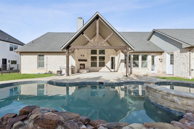 4594 Lake Breeze Drive, Mckinney, TX 75071