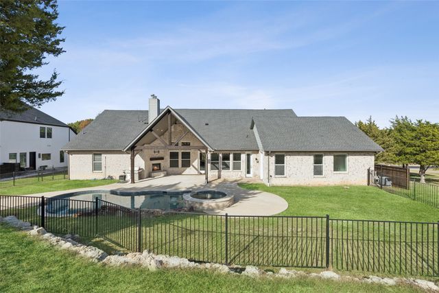 4594 Lake Breeze Drive, Mckinney, TX 75071