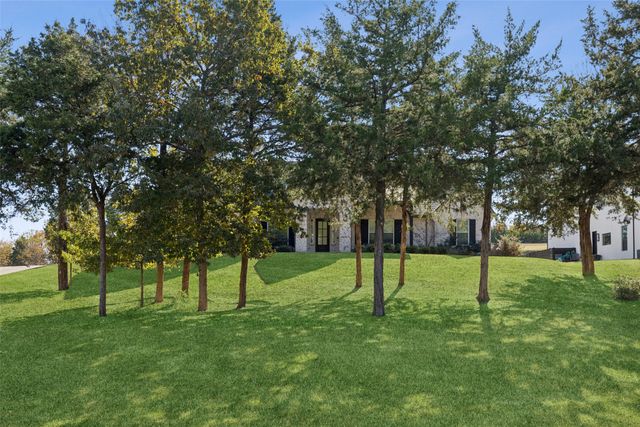 4594 Lake Breeze Drive, Mckinney, TX 75071