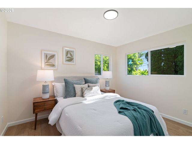 9007 N CURTIS Ave, Portland, OR 97217