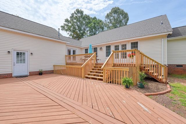 16 Woodwind Way, Greer, SC 29651