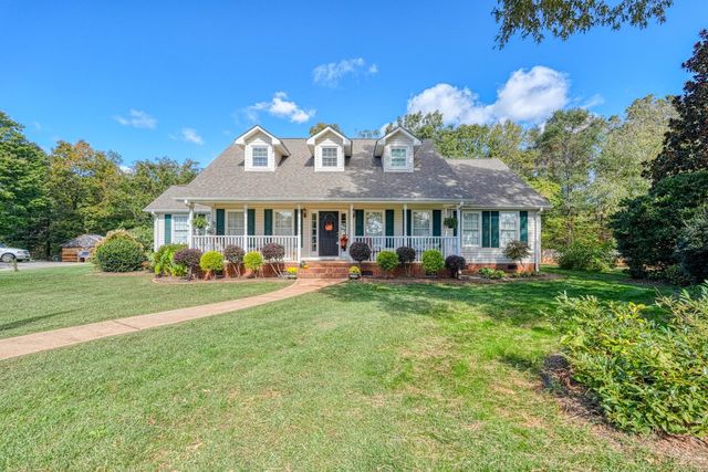 16 Woodwind Way, Greer, SC 29651