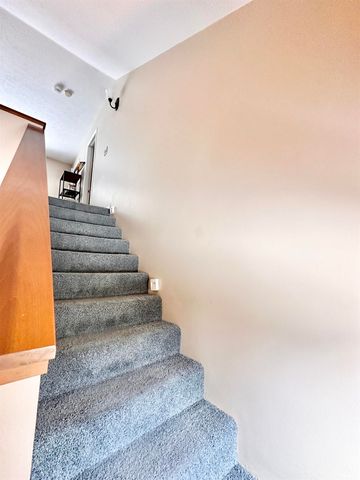 1520 N Oakhill Drive L5, South Bend, IN 46637