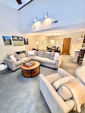 1520 N Oakhill Drive L5, South Bend, IN 46637