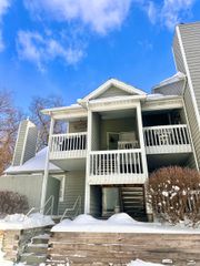 1520 N Oakhill Drive L5, South Bend, IN 46637