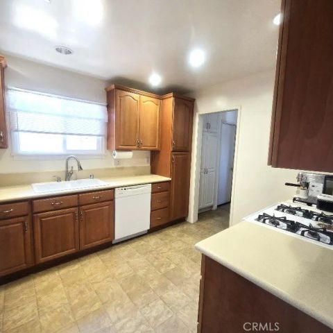 8546 Comanche, Winnetka, CA 91306