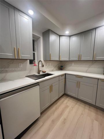 20300 W Country Club Dr 106-3, Aventura, FL 33180