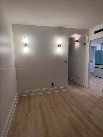 20300 W Country Club Dr 106-3, Aventura, FL 33180