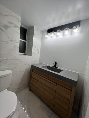 20300 W Country Club Dr 106-3, Aventura, FL 33180
