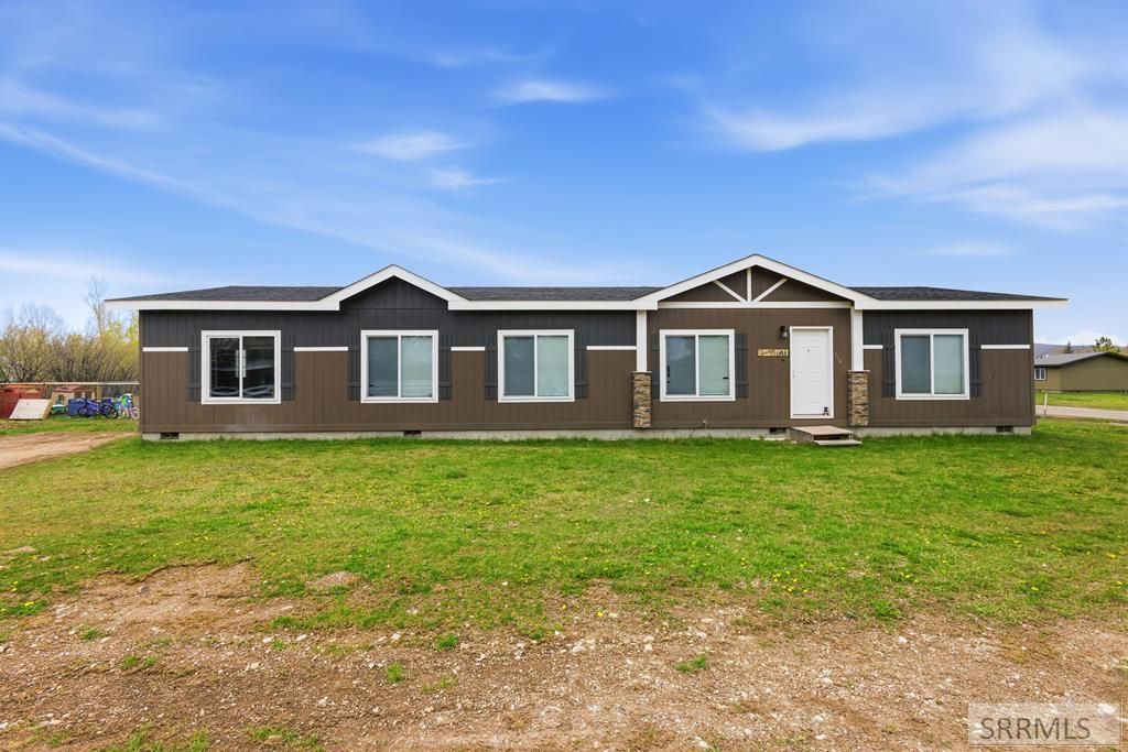 Image 1 of property listing at 114 Elm Street, Victor, ID 83455