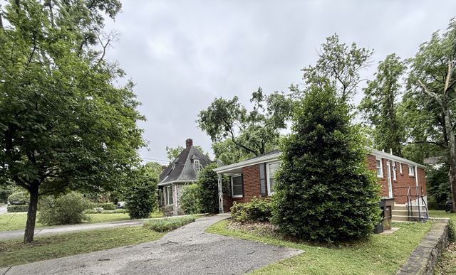 2607 W Linden Ave, Nashville, TN 37212