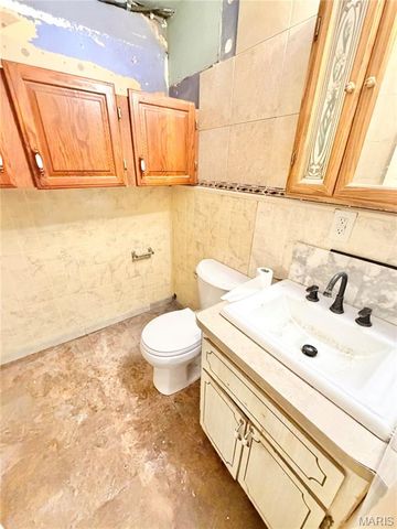 1908 Main Drive, High Ridge, MO 63049