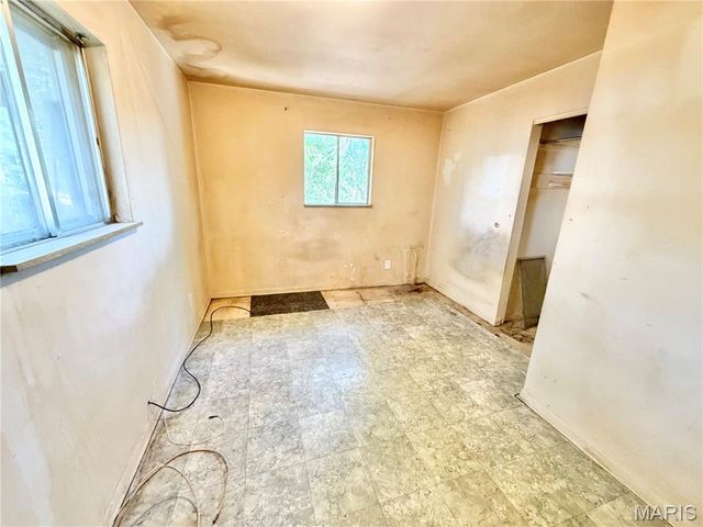1908 Main Drive, High Ridge, MO 63049