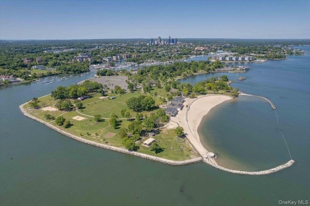 25 Whitewood Avenue, New Rochelle, NY 10805