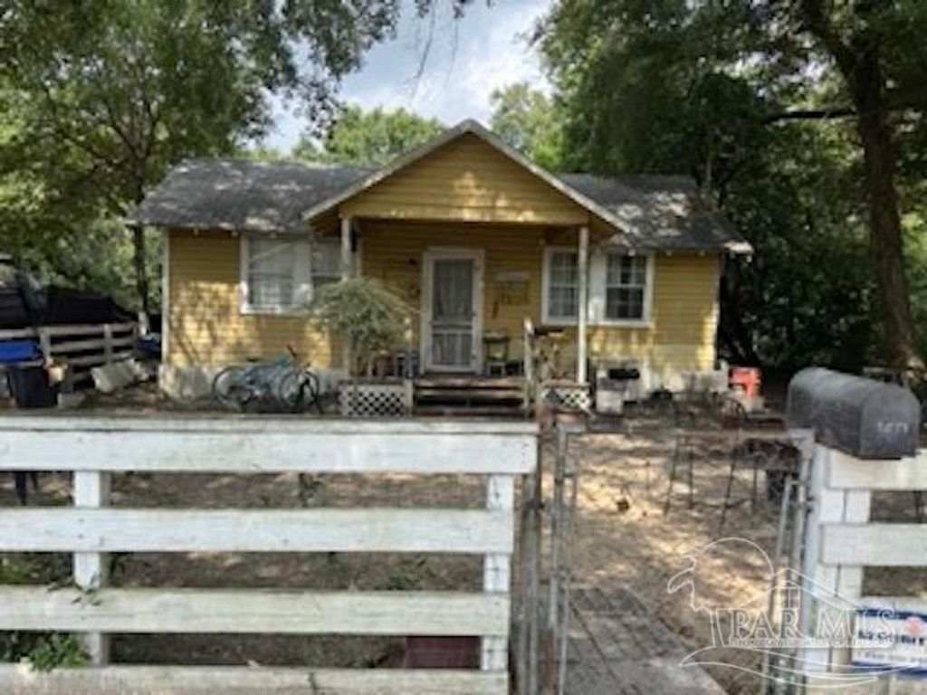 2816 W Lloyd St, Pensacola, FL 32505